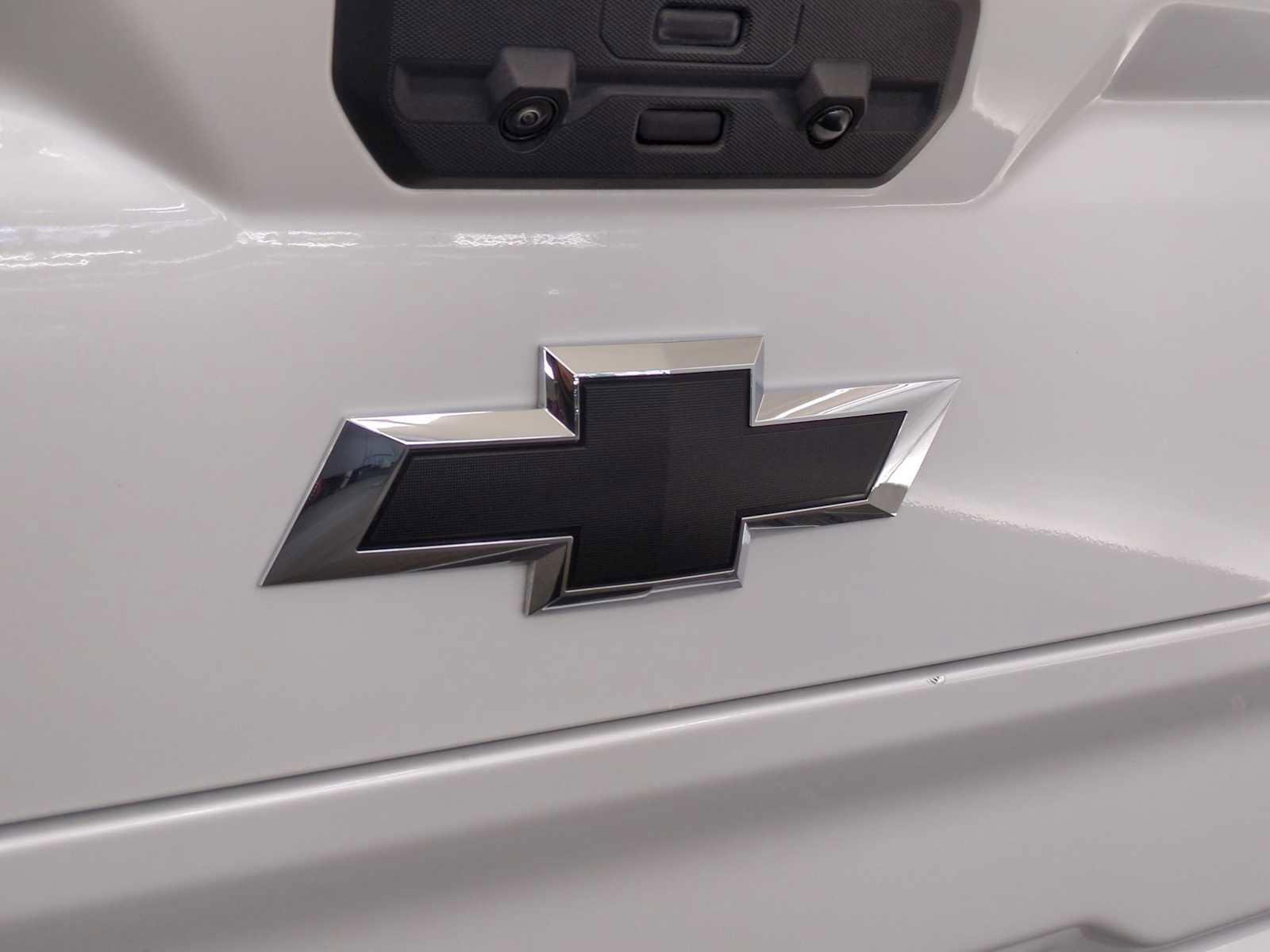 Used 2024 Chevrolet Silverado 1500 High Country w/ High Country Premium Package AWD/4WD image 11