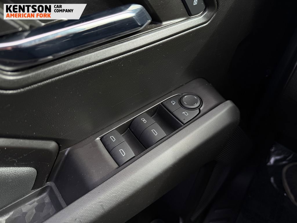 Used 2024 GMC Canyon Elevation w/ Convenience Package image 24