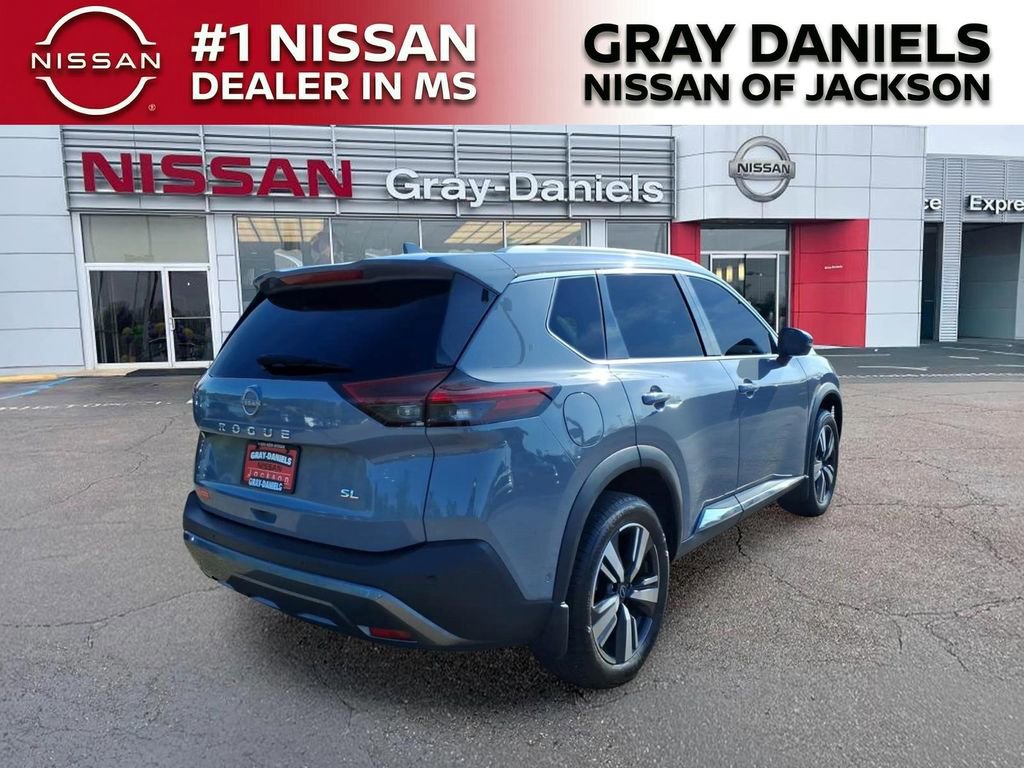Used 2023 Nissan Rogue SL w/ SL Premium Package FWD image 7