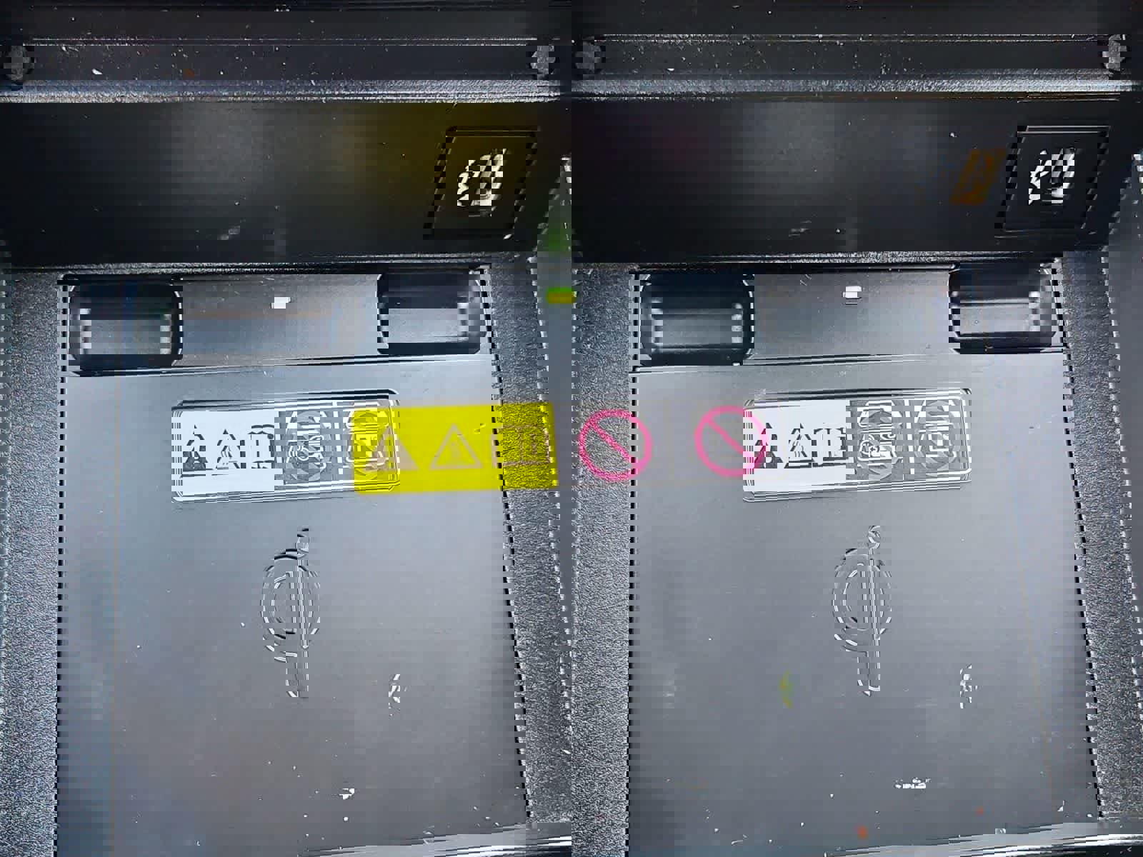 Used 2024 Toyota bZ4X XLE w/ Weather Package image 31