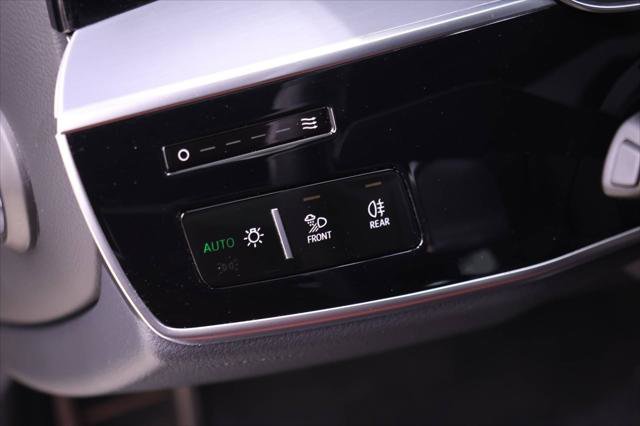 Certified 2024 Audi S8 4.0T image 23
