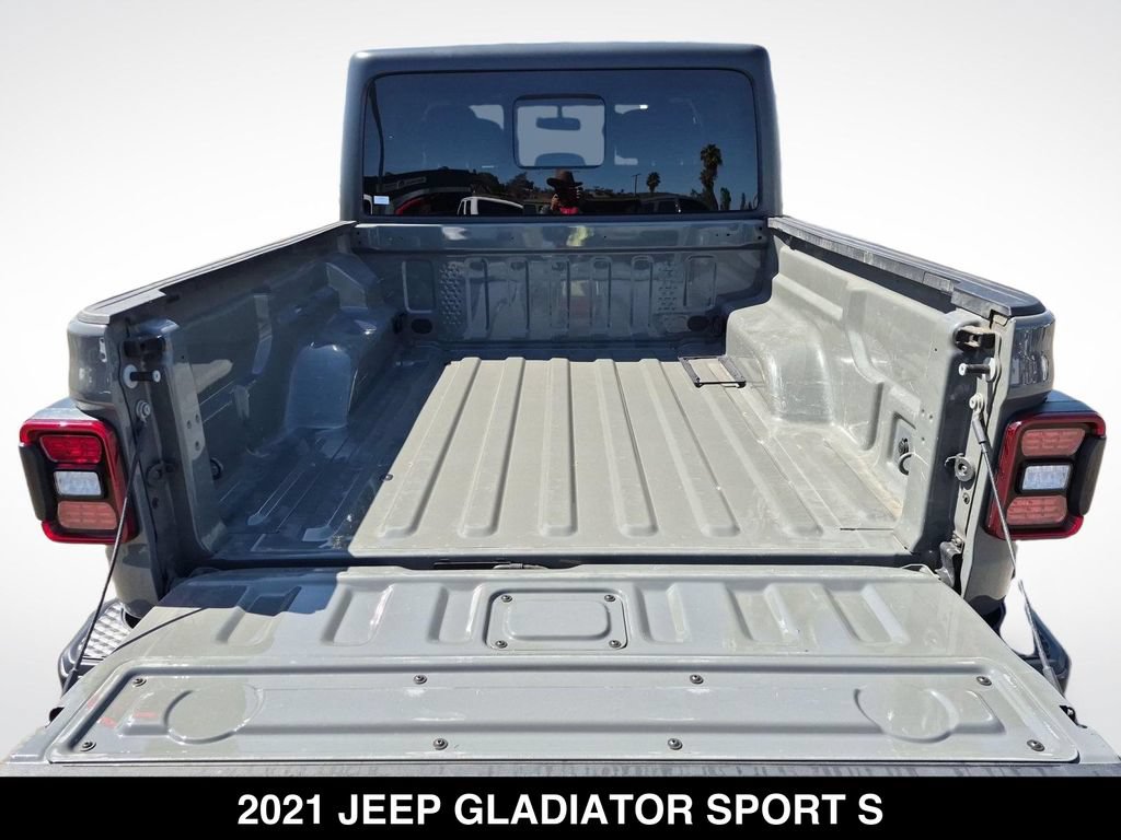 Used 2021 Jeep Gladiator Sport AWD/4WD image 24