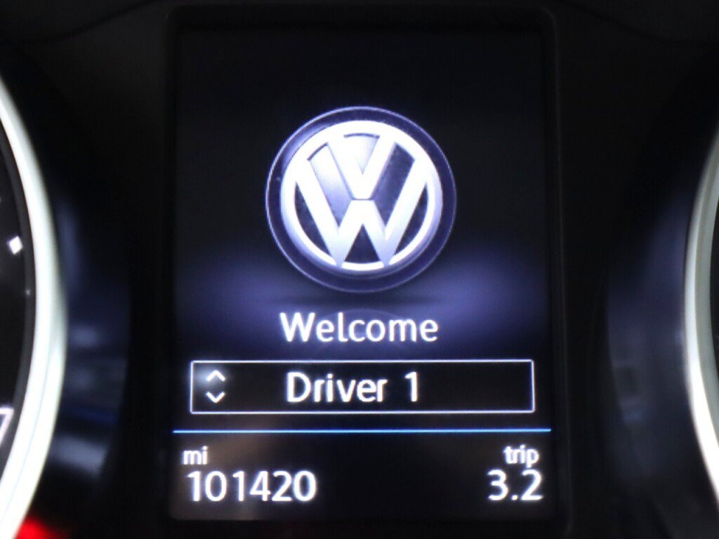 Used 2019 Volkswagen Tiguan S w/ 3rd Row Seat Package AWD/4WD image 14