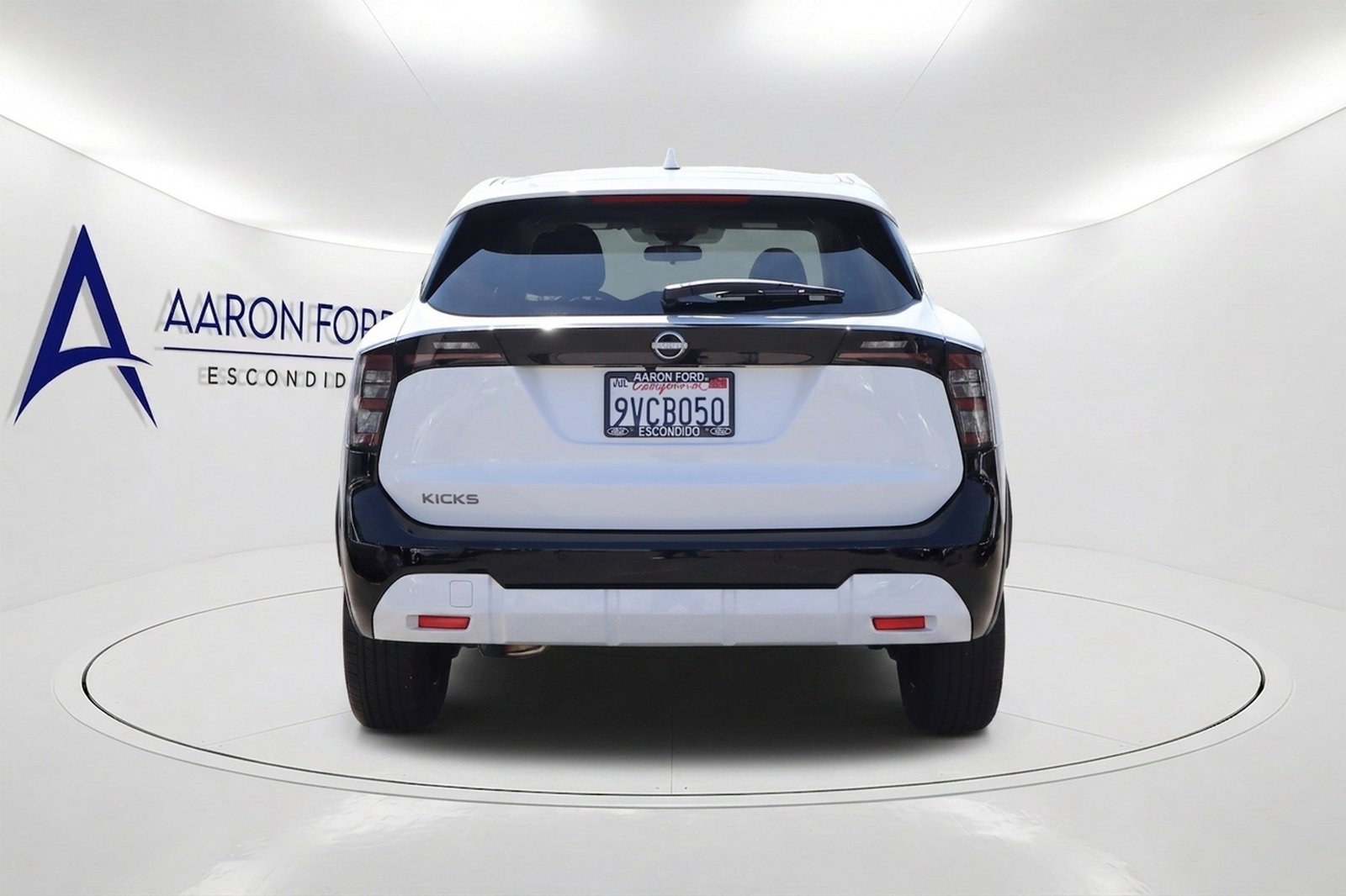 Used 2025 Nissan Kicks SV FWD image 5