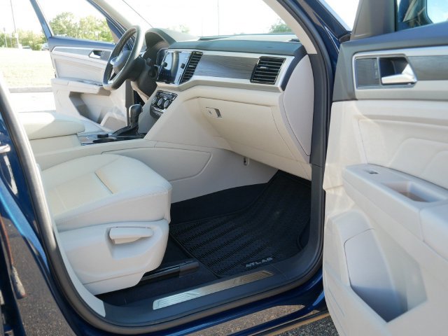 Certified 2023 Volkswagen Atlas SE w/ Panoramic Sunroof Package AWD/4WD image 21