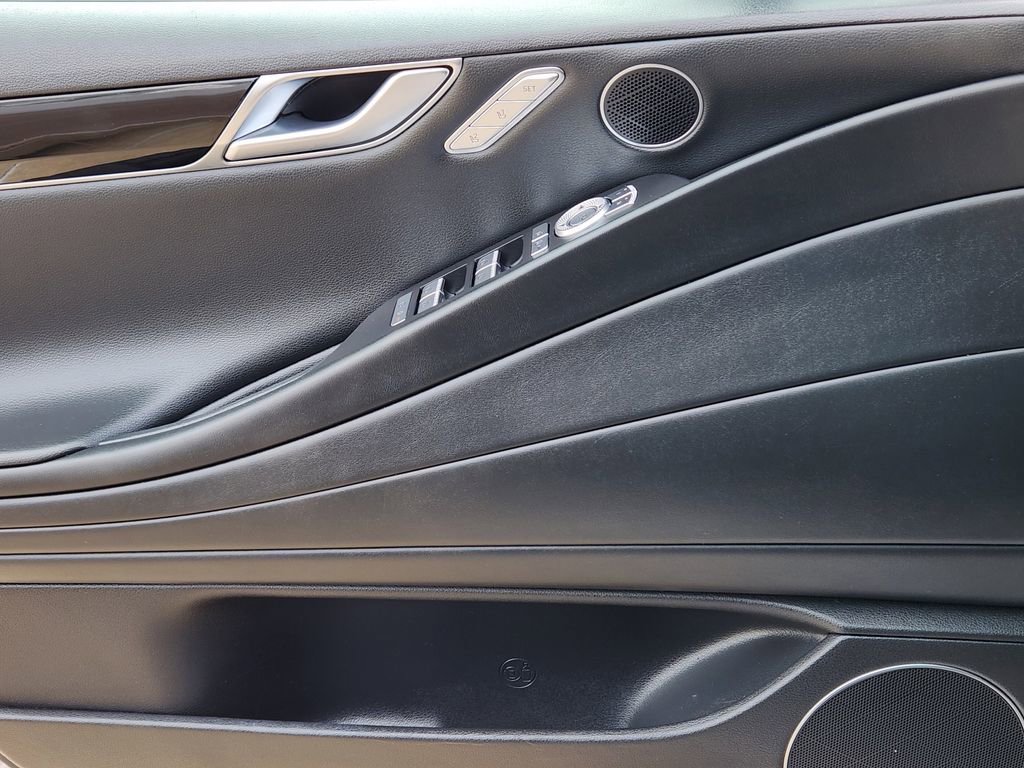 Used 2023 Genesis G80 2.5T image 29