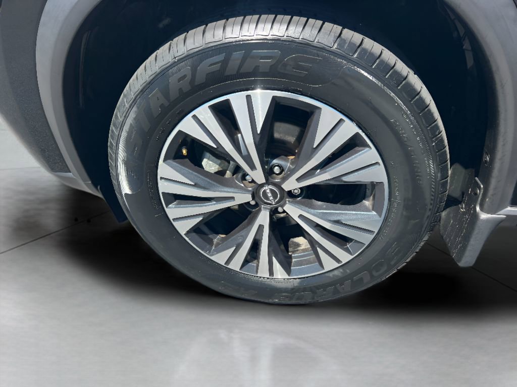 Used 2023 Nissan Rogue SV FWD image 11