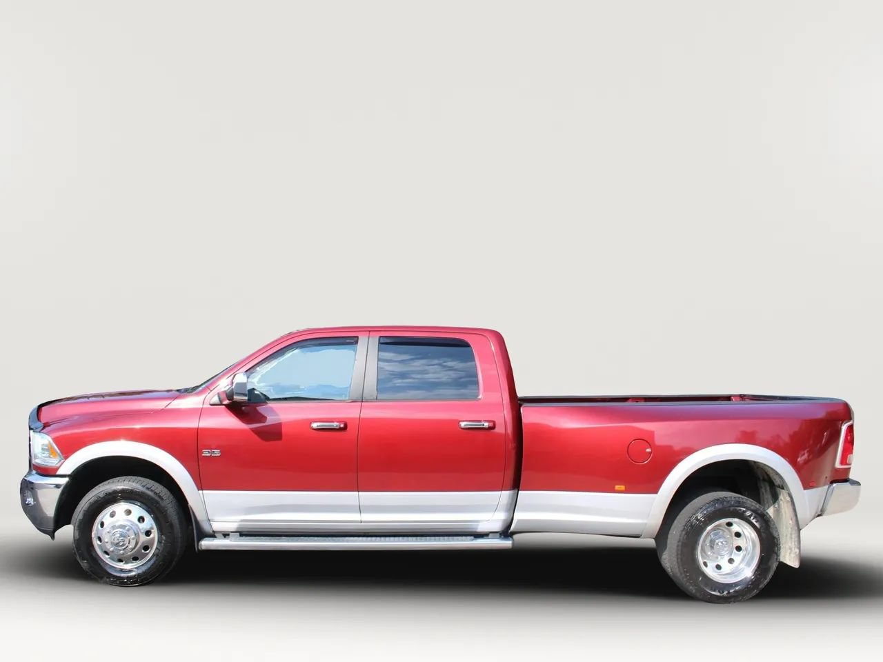 Used 2013 RAM 3500 Laramie RWD image 5
