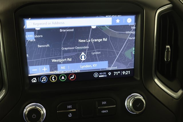 Used 2021 GMC Sierra 1500 AT4 w/ Technology Package image 18