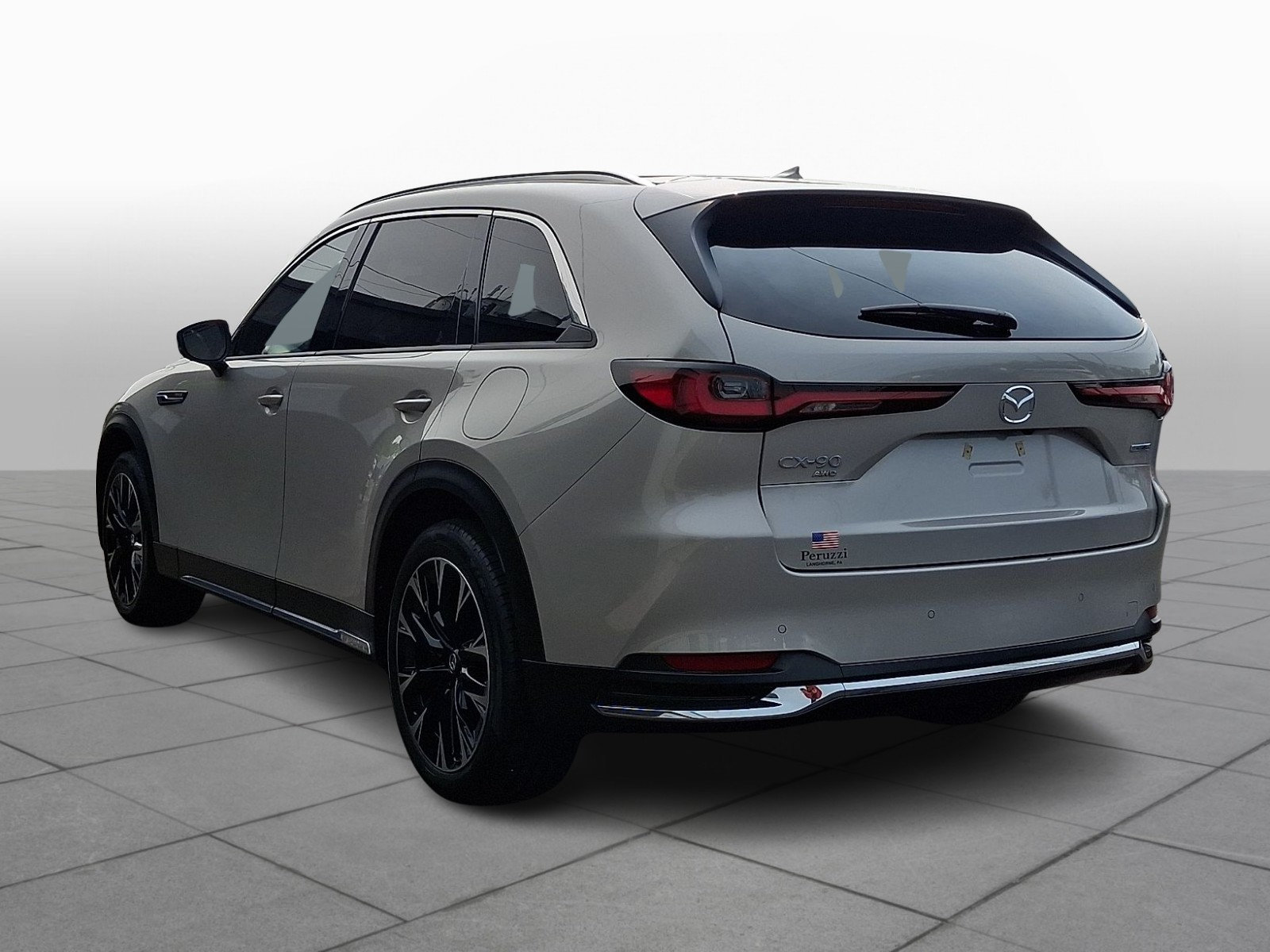 Certified 2024 MAZDA CX-90 Plug-In Hybrid w/ Premium Plus AWD/4WD image 5