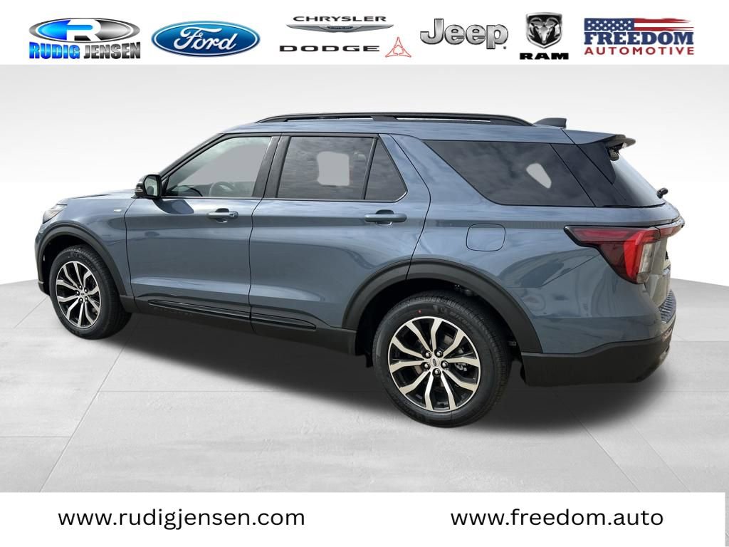 New 2026 Ford Explorer ST-Line image 8