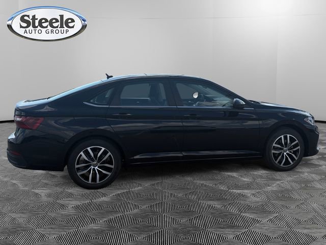 New 2026 Volkswagen Jetta SE image 6