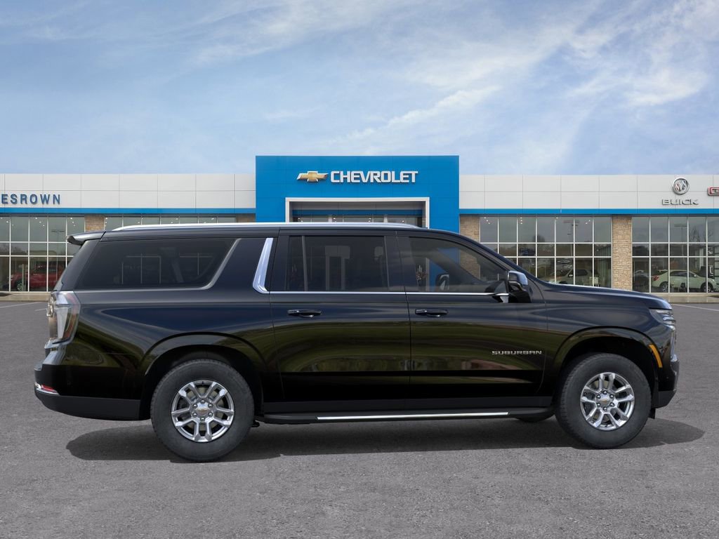 New 2026 Chevrolet Suburban LT image 5