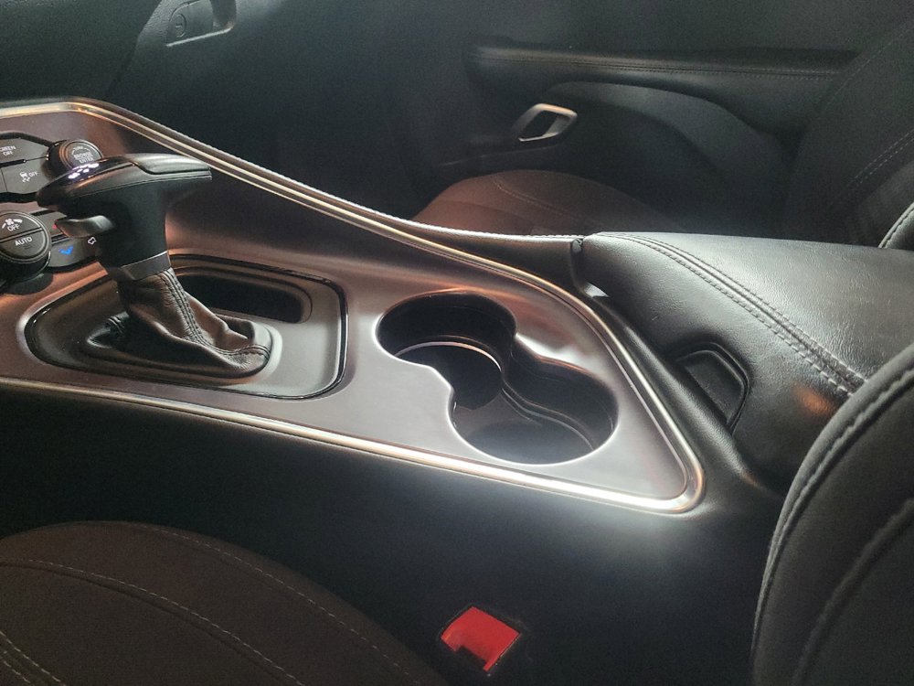 Used 2017 Dodge Challenger SXT image 26