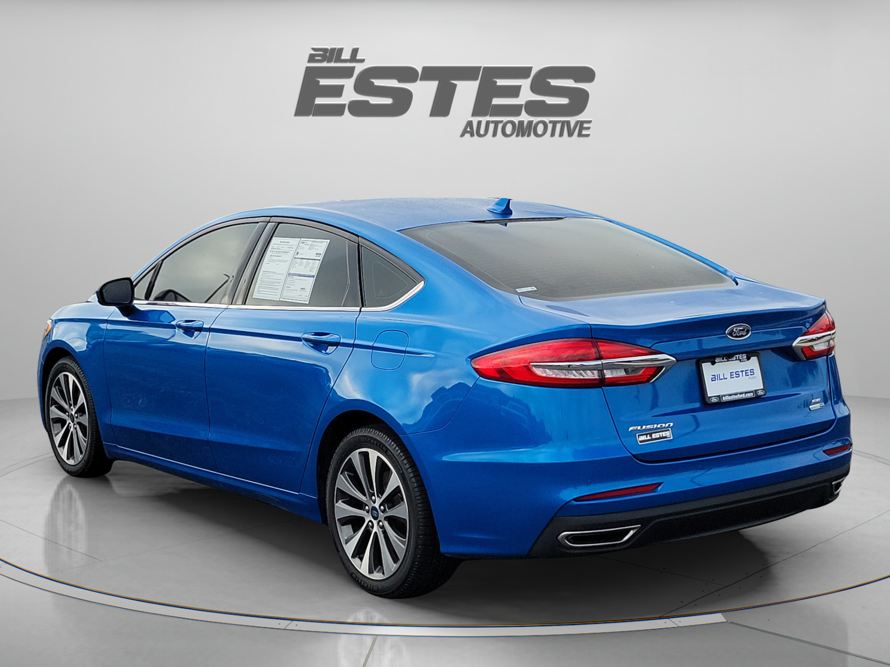 Used 2019 Ford Fusion SE AWD/4WD image 2