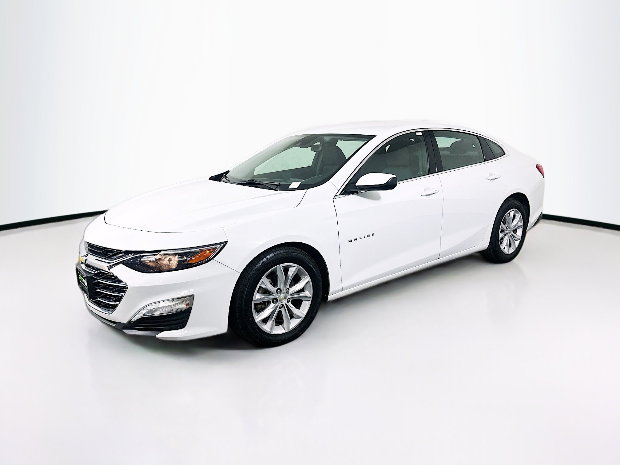 Used 2023 Chevrolet Malibu LT w/ Driver Confidence Package FWD image 3