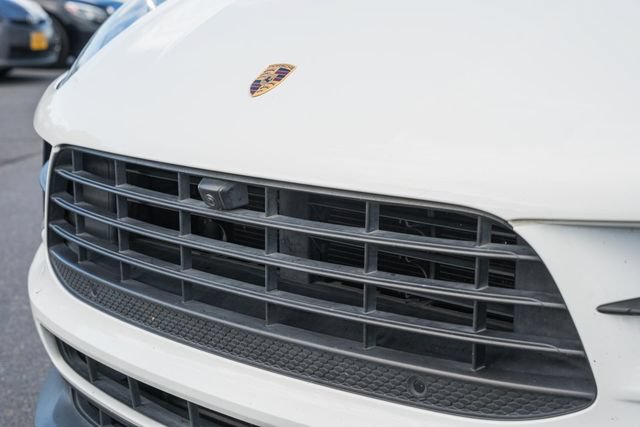 Used 2021 Porsche Macan AWD/4WD image 12