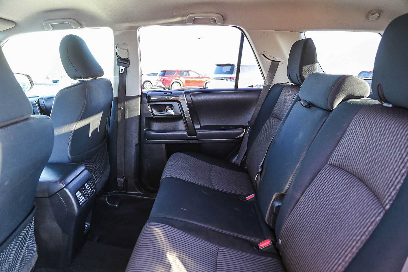 Used 2020 Toyota 4Runner TRD Off-Road AWD/4WD image 17