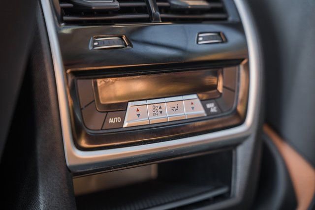 Used 2020 BMW X7 xDrive40i w/ Premium Package image 37