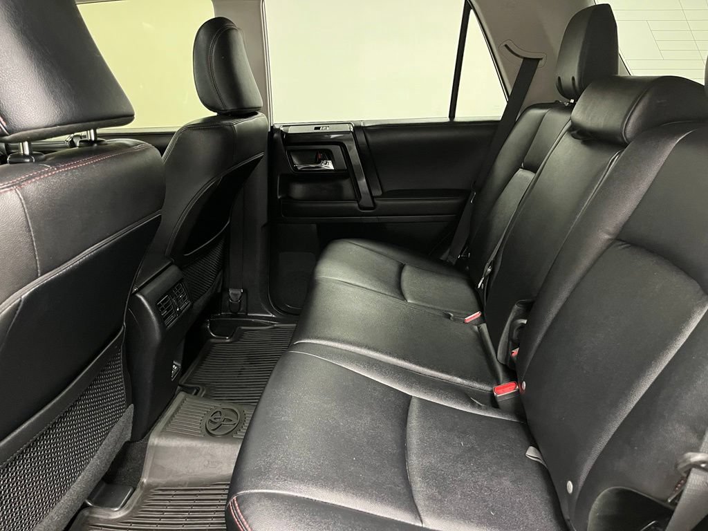 Used 2022 Toyota 4Runner TRD Off-Road Premium AWD/4WD image 46
