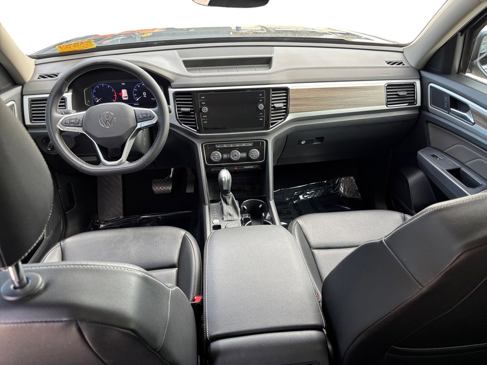 Used 2021 Volkswagen Atlas SEL w/ MDO Package (Bench Seat) image 10