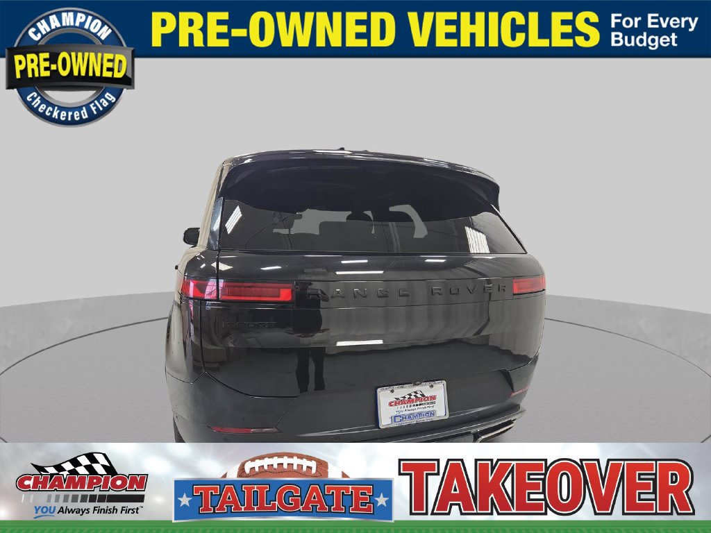 Used 2025 Land Rover Range Rover Sport SE AWD/4WD image 29