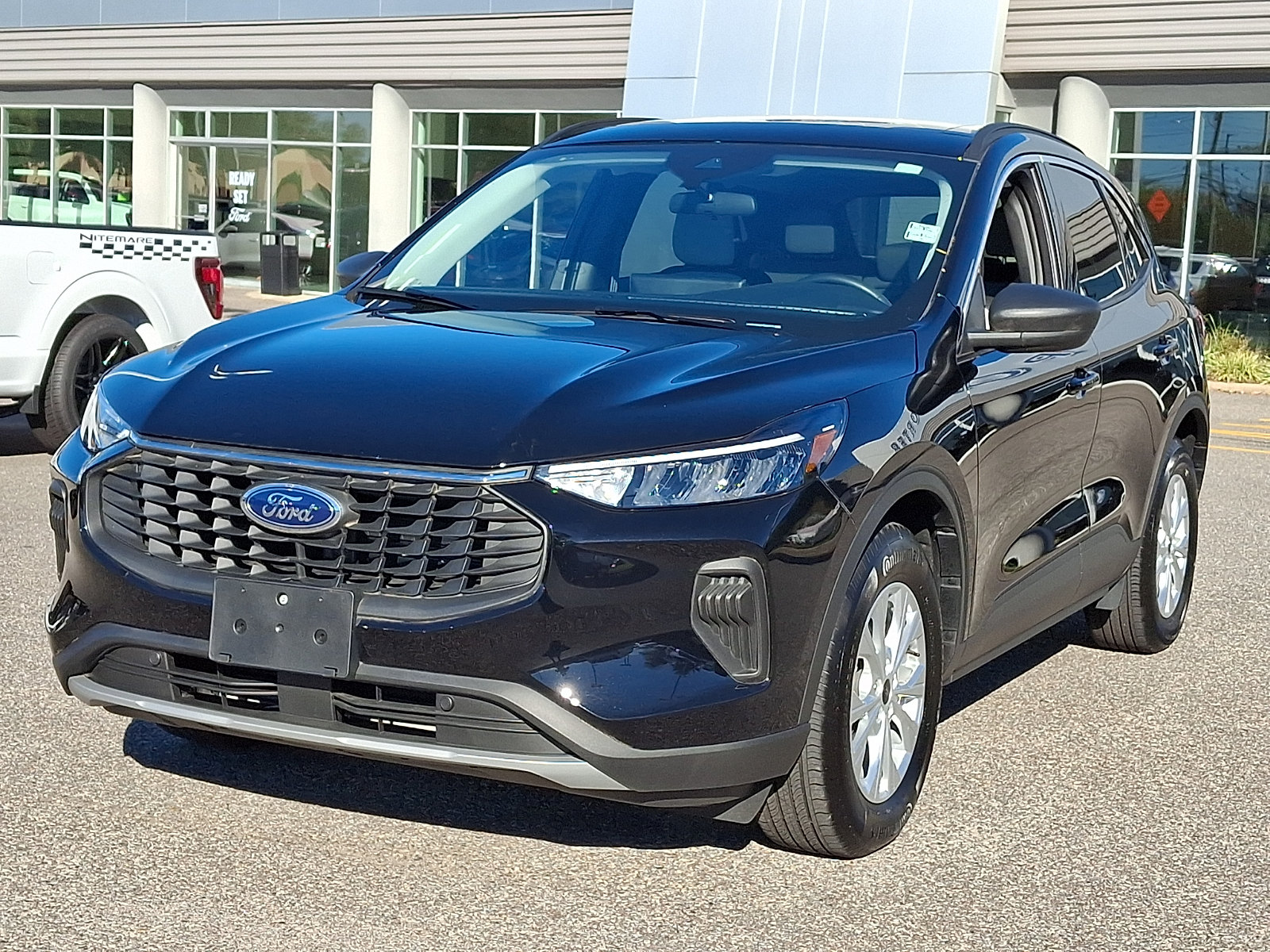 Certified 2023 Ford Escape Active w/ Tech Pack #1 AWD/4WD image 4