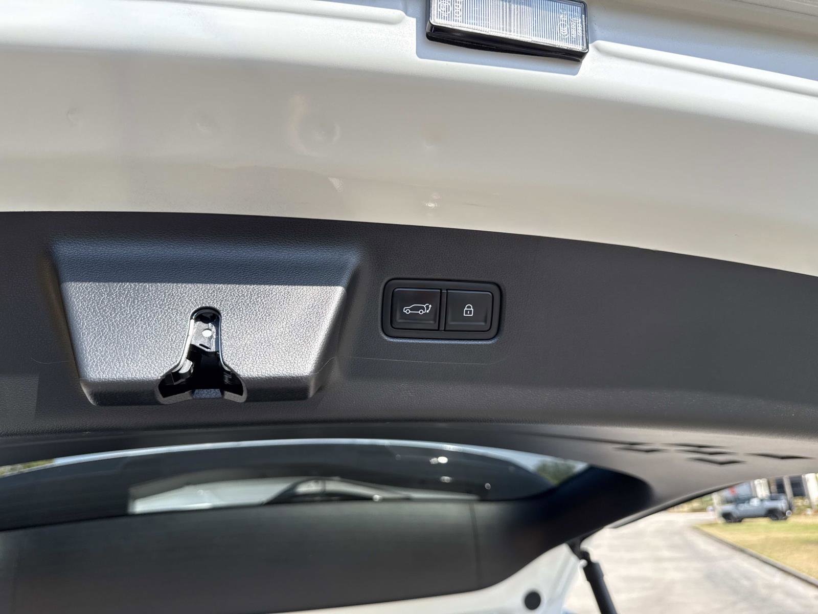 Used 2024 Hyundai Santa Fe Calligraphy image 12