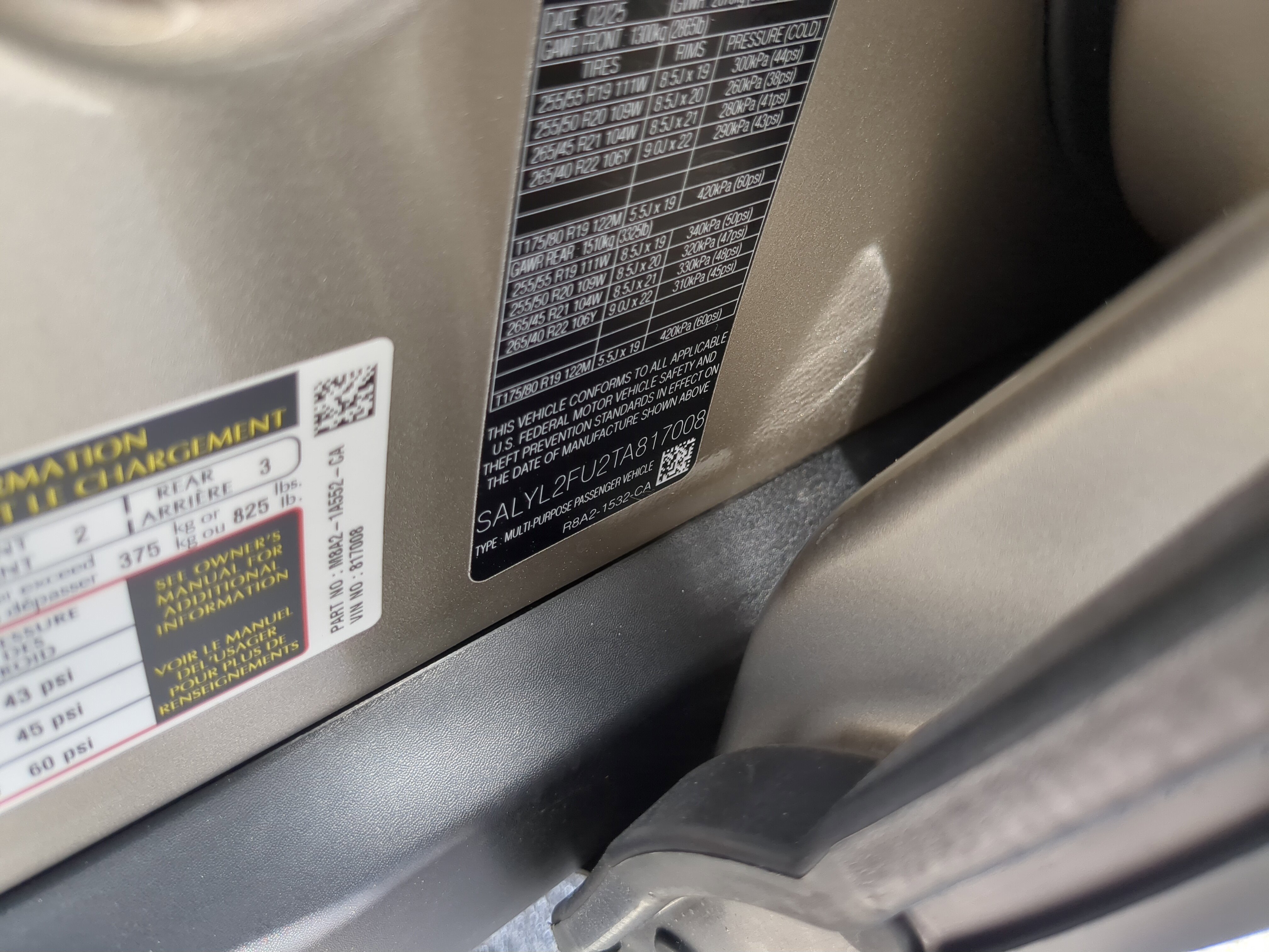 New 2026 Land Rover Range Rover Velar Dynamic SE image 33