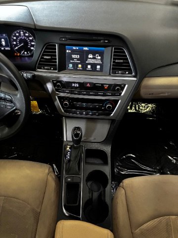 Used 2017 Hyundai Sonata SE image 30
