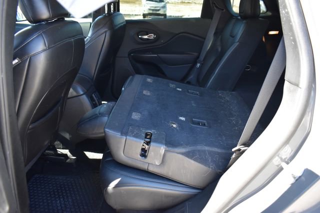 Used 2019 Jeep Cherokee Trailhawk w/ Cold Weather Group image 20