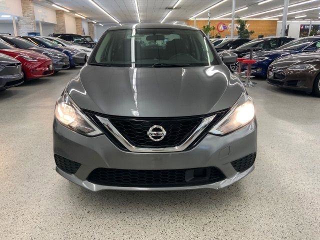 Used 2019 Nissan Sentra SV image 2