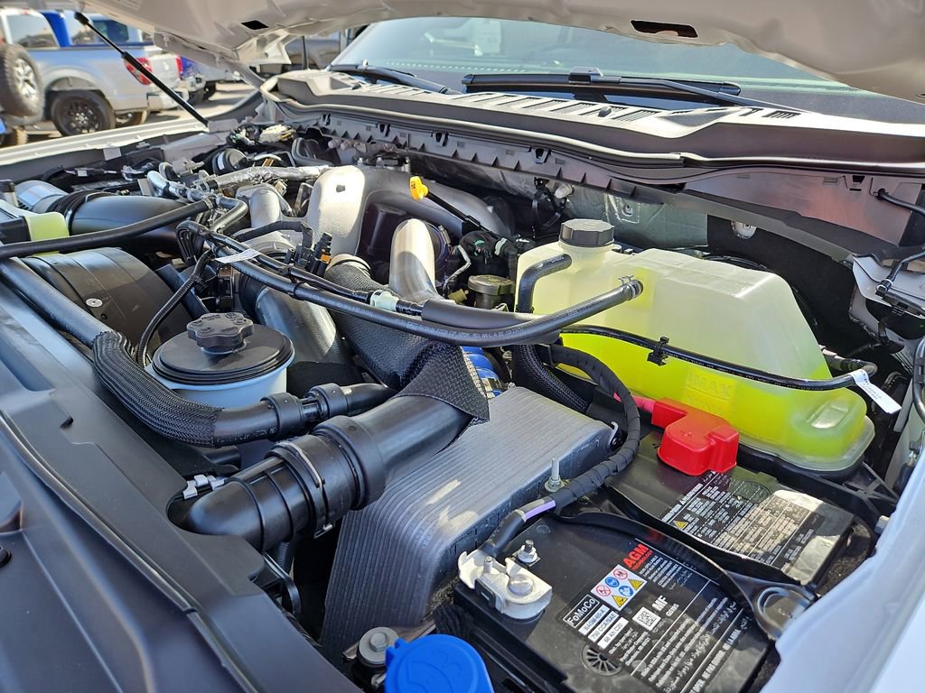 New 2026 Ford F350 Lariat w/ Black Appearance Package image 15