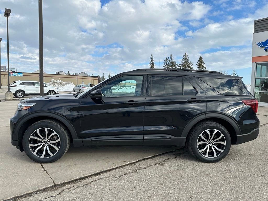 Used 2020 Ford Explorer ST w/ Premium Technology Package image 3