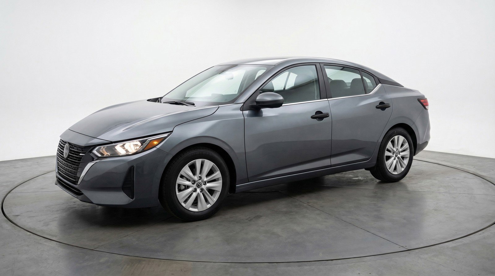 Used 2025 Nissan Sentra S FWD image 3