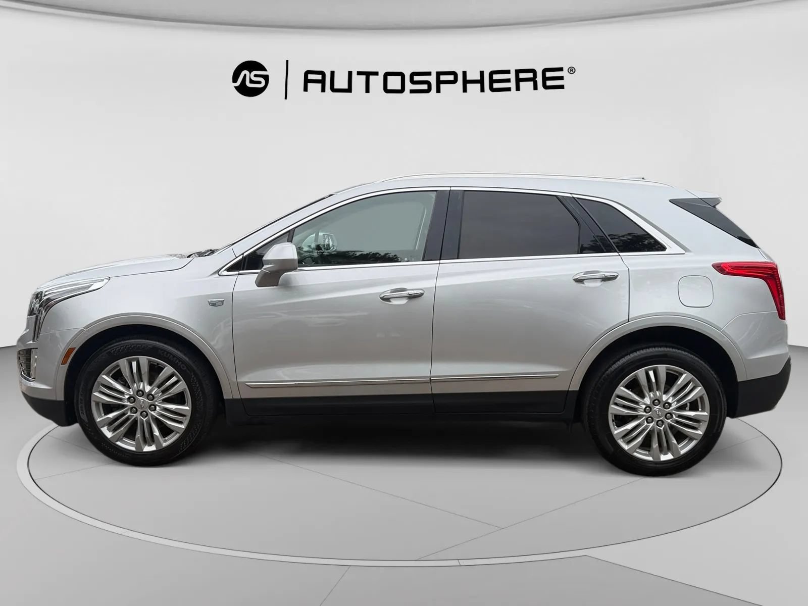 Used 2019 Cadillac XT5 Premium Luxury FWD image 4
