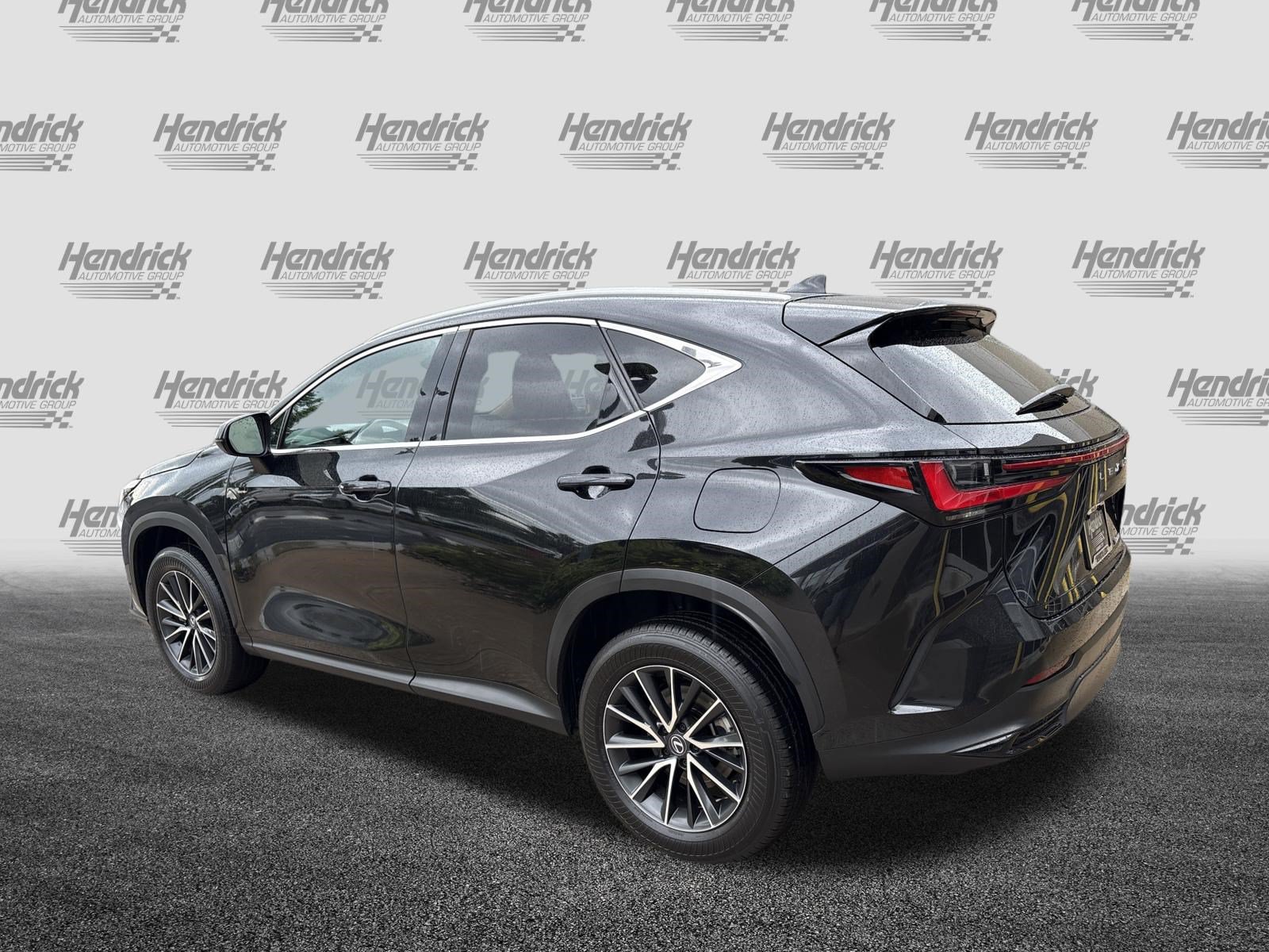 Used 2024 Lexus NX 250 FWD w/ Towing Package (2000 Lbs) image 8