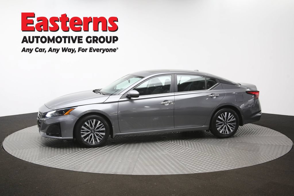 Used 2023 Nissan Altima 2.5 SV w/ SV Premium Package FWD image 58