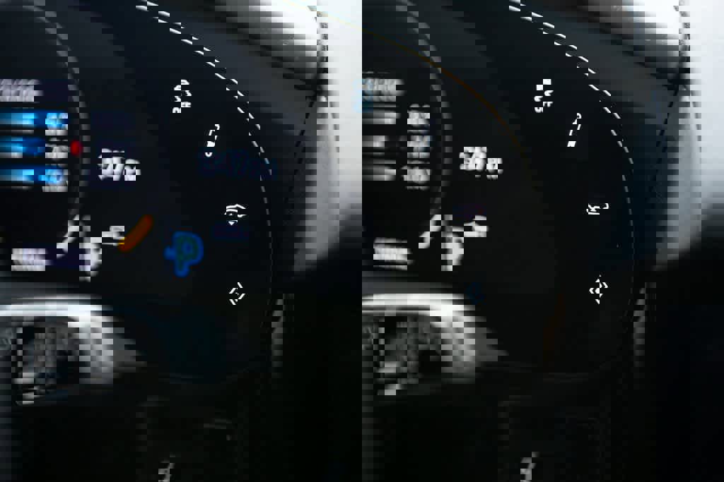 Certified 2022 Porsche Taycan 4 Cross Turismo image 26