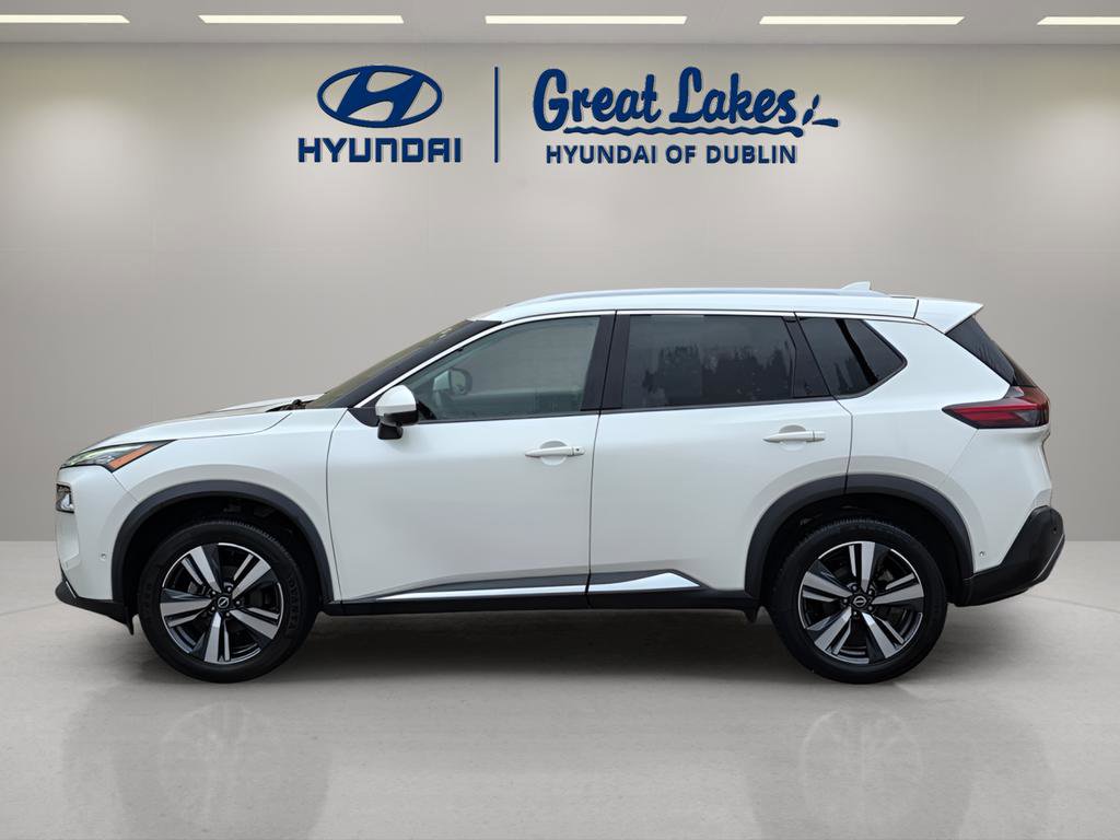 Used 2023 Nissan Rogue SL w/ SL Premium Package image 2