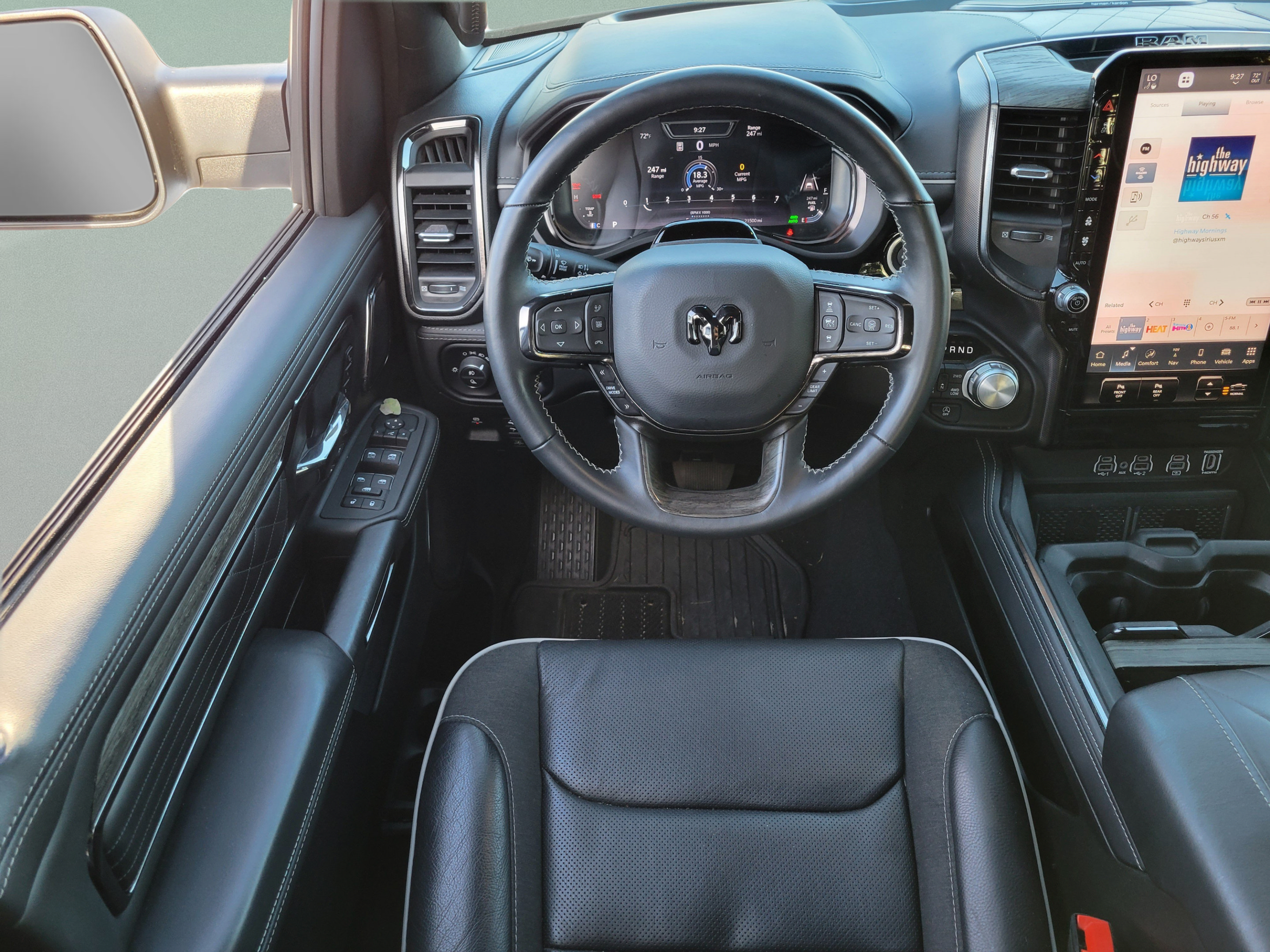 Used 2025 RAM 1500 Limited AWD/4WD image 8