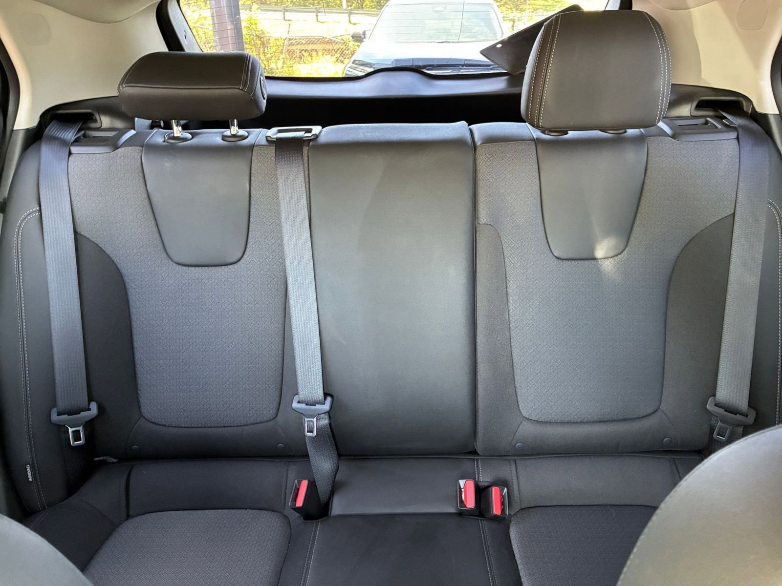 Used 2025 Buick Encore GX Preferred image 37