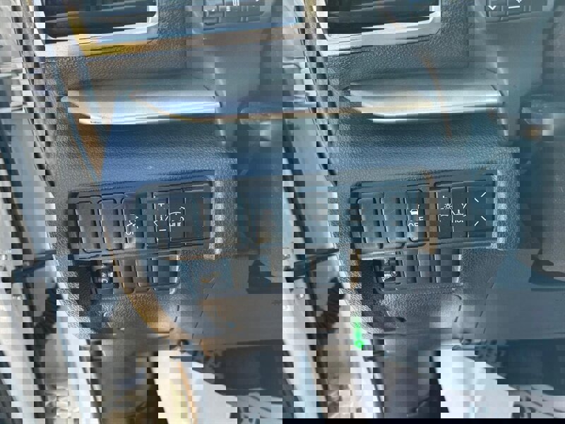 Used 2019 Mitsubishi Eclipse Cross SE image 29