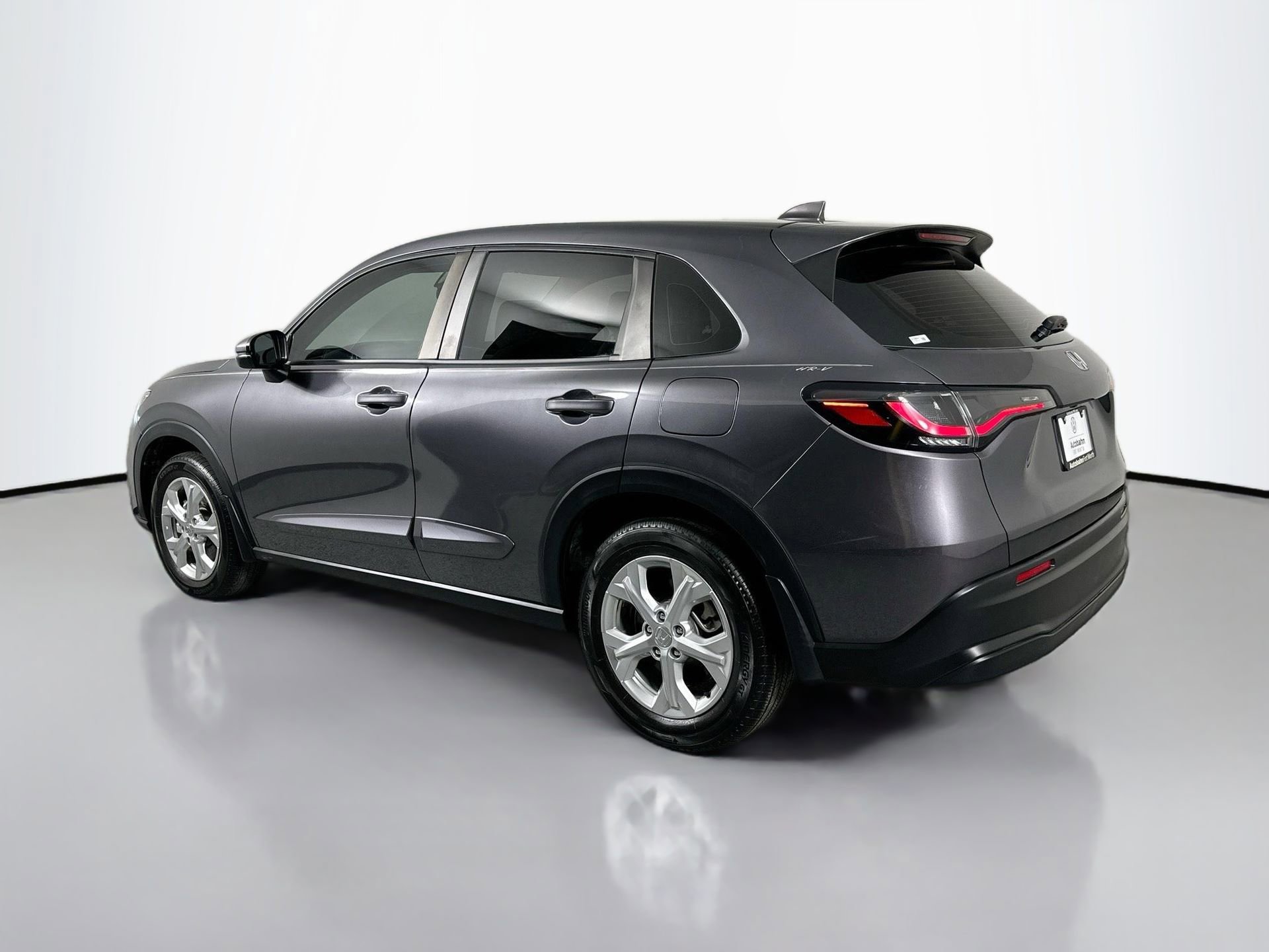 Used 2023 Honda HR-V LX image 7