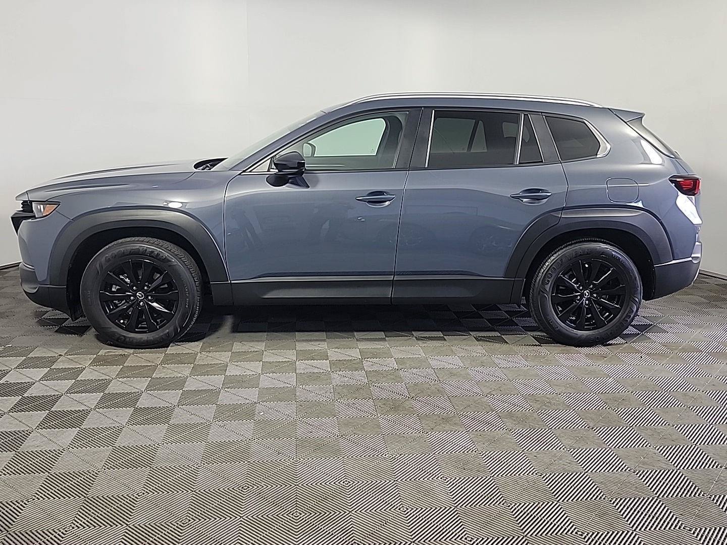 Used 2025 MAZDA CX-50 AWD 2.5 S w/ Premium Package image 11