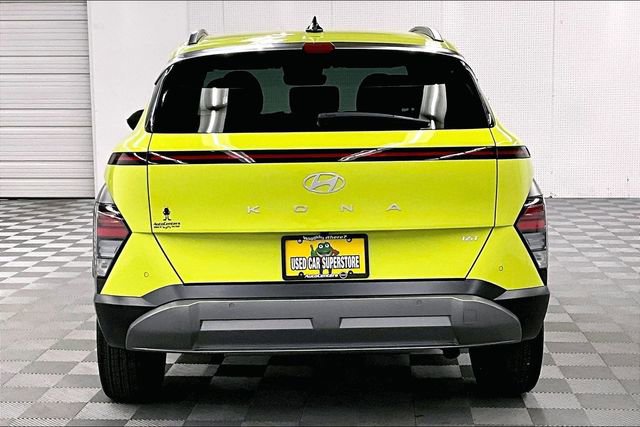 Used 2025 Hyundai Kona Limited FWD image 5
