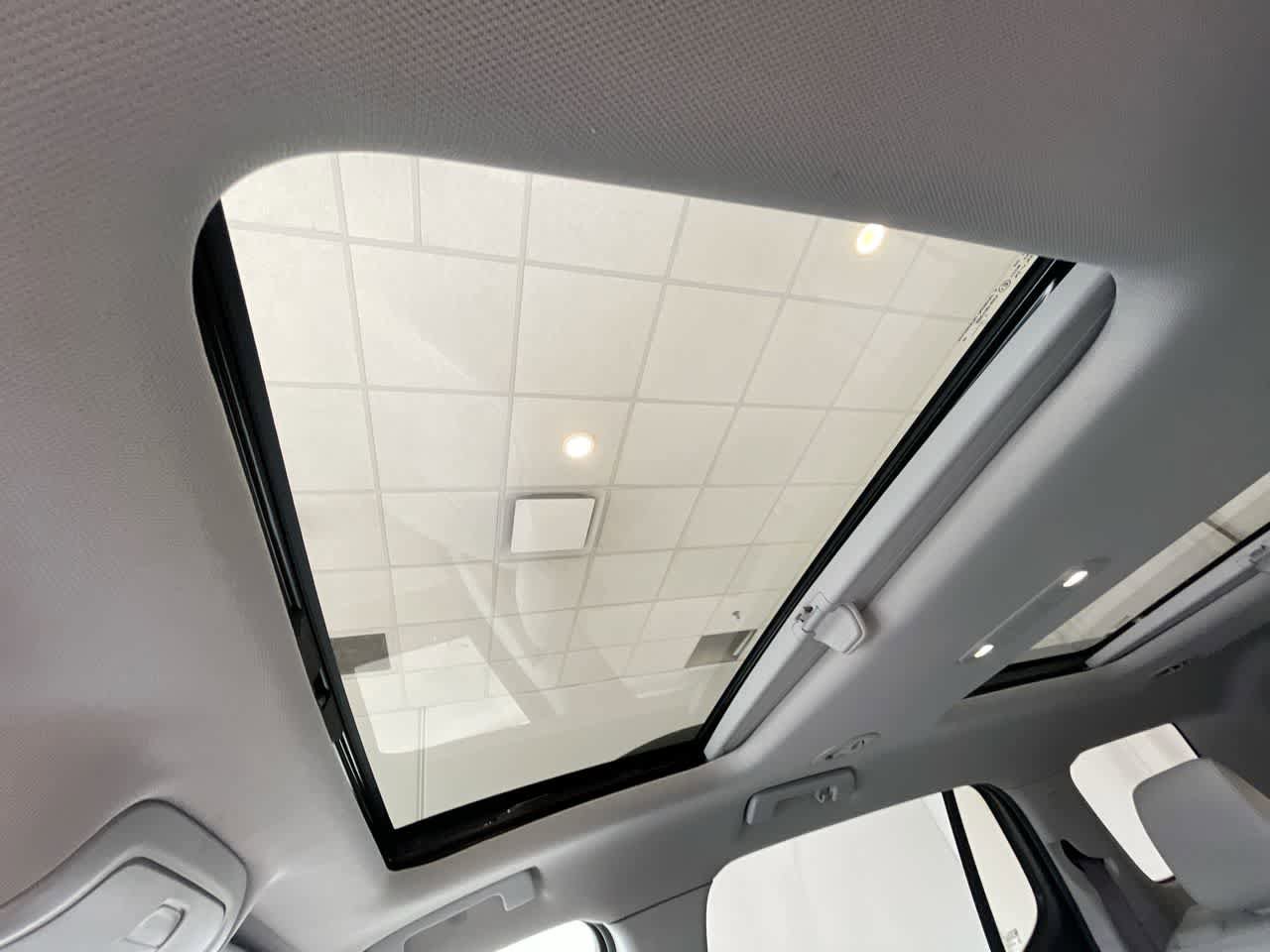 Used 2018 GMC Acadia SLT AWD/4WD image 22