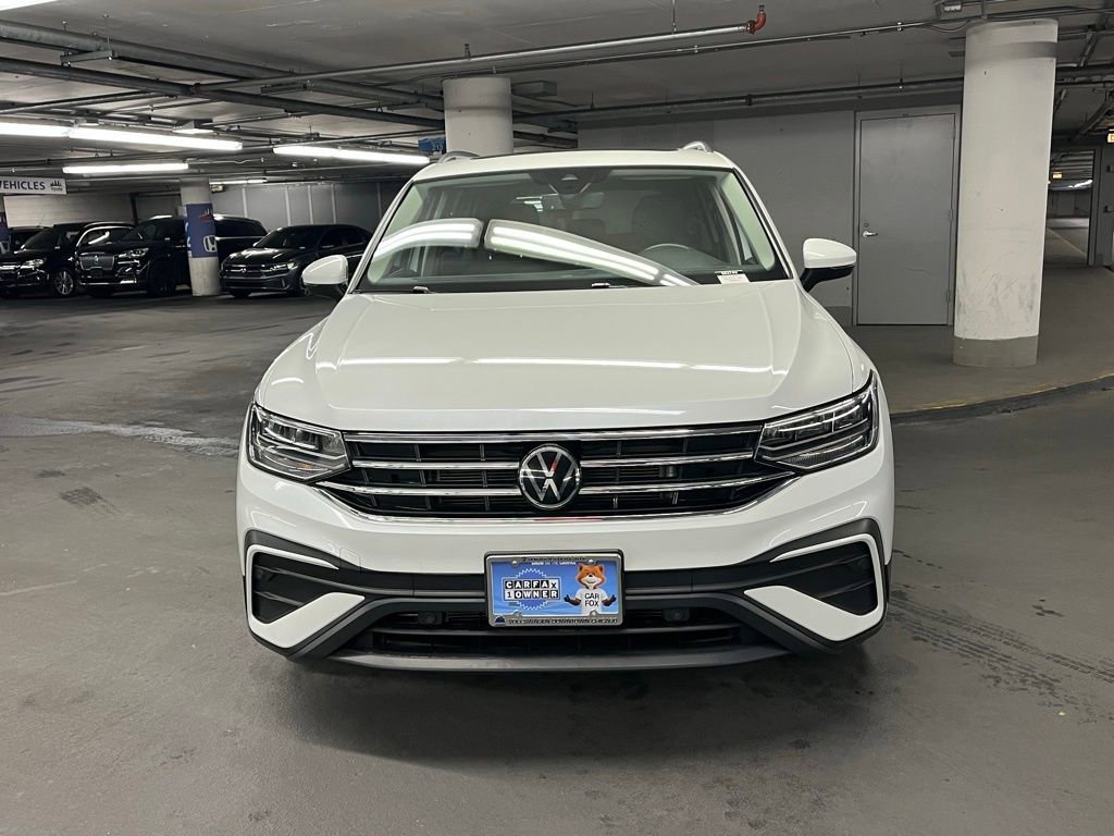 Used 2023 Volkswagen Tiguan SE w/ Panoramic Sunroof Package AWD/4WD image 32