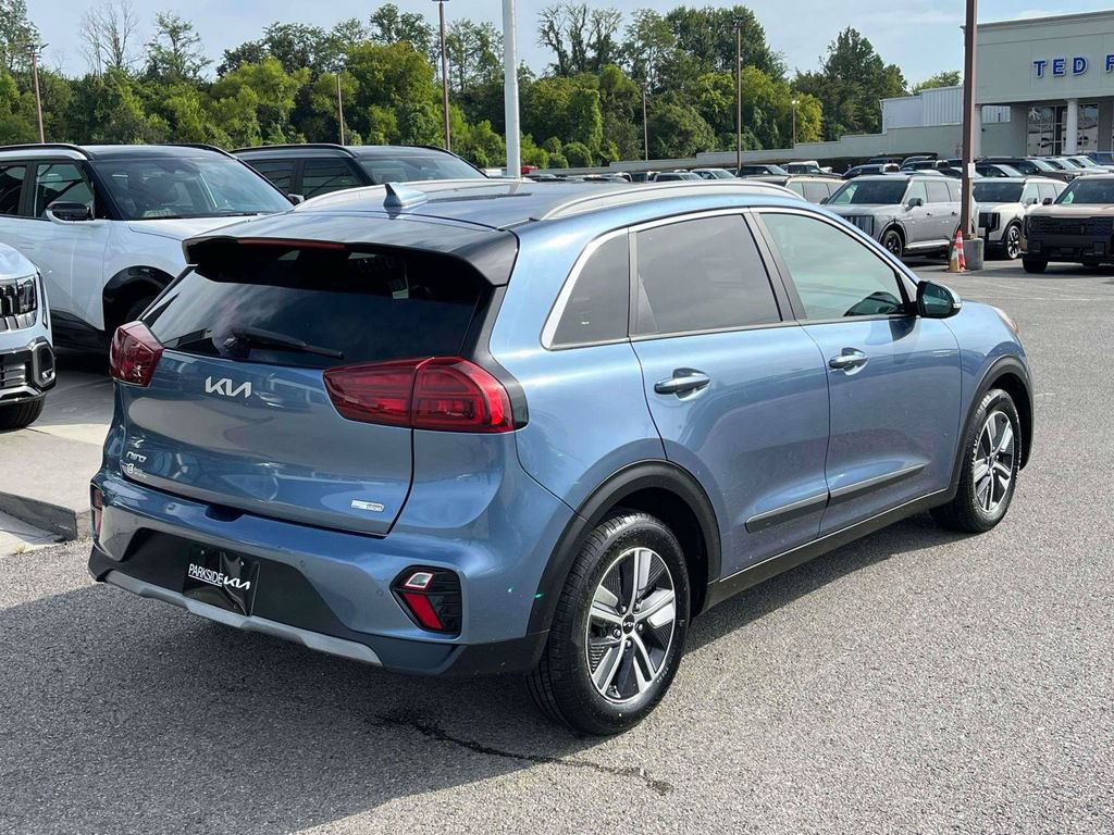 Used 2022 Kia Niro EX Premium FWD image 28