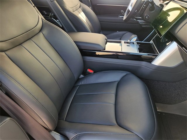 New 2026 Land Rover Range Rover SE image 10